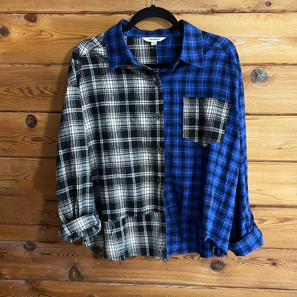 Steve Madden Mixed Media Button Down Large